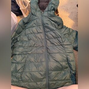 Eddie Bauer Women's Navy Puffer Jacket